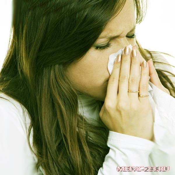 Насморк при простуде и аллергии